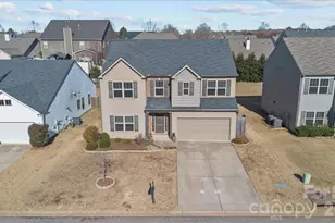 866 Wild Orchard Ln, Woodruff, SC 29388 - Photo 3