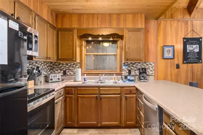 672 Chestnut Lane, Mars Hill, NC 28754 - Photo 9