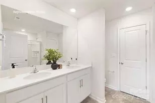 136 Court House Ave, York, SC 29745 - Photo 9