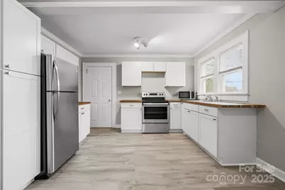 1529 4th Street NE, Hickory, NC 28601 - Photo 13