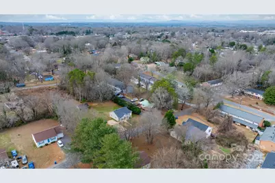 1529 4th Street NE, Hickory, NC 28601 - Photo 17