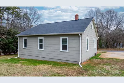 1529 4th Street NE, Hickory, NC 28601 - Photo 29