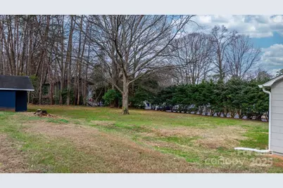 1529 4th Street NE, Hickory, NC 28601 - Photo 35