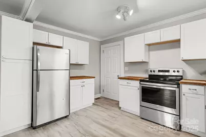 1529 4th Street NE, Hickory, NC 28601 - Photo 15