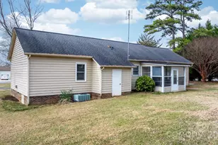 4012 24th St Pl NE, Hickory, NC 28601 - Photo 25