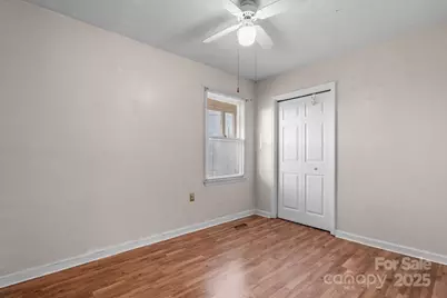 4012 24th Street Place NE, Hickory, NC 28601 - Photo 15