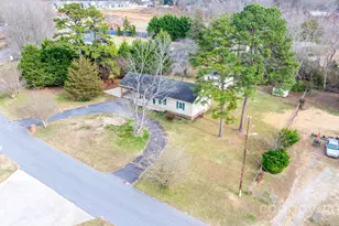 4012 24th St Pl NE, Hickory, NC 28601 - Photo 29