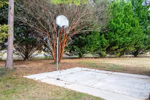 4012 24th St Pl NE, Hickory, NC 28601 - Photo 21