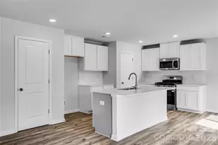 233 W 18th St, Kannapolis, NC 28081 - Photo 9