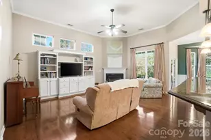 425 Silver Cypress Ln, Fort Mill, SC 29708 - Photo 7