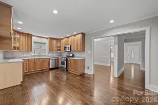 1605 Fairfield Dr, Gastonia, NC 28054 - Photo 9