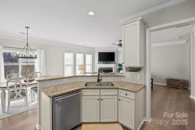 4755 Mount Royal Lane, Charlotte, NC 28210 - Photo 19