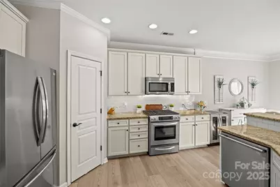 4755 Mount Royal Lane, Charlotte, NC 28210 - Photo 21