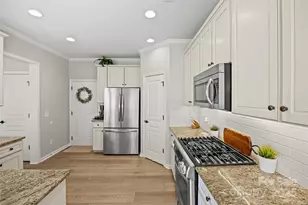 4755 Mt Royal Ln, Charlotte, NC 28210 - Photo 15