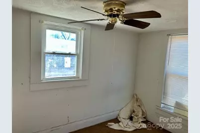 555 Falls Avenue, Granite Falls, NC 28630 - Photo 15