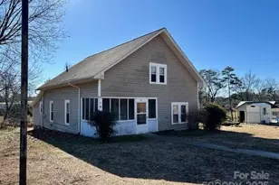 555 Falls Ave, Granite Falls, NC 28630 - Photo 1