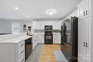 114 Hill St, Granite Falls, NC 28630 - Photo 13