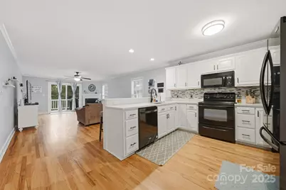 114 Hill Street, Granite Falls, NC 28630 - Photo 11