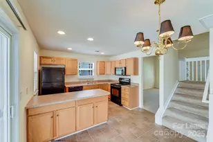 17125 Greenlawn Hills Ct, Charlotte, NC 28213 - Photo 3