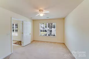 17125 Greenlawn Hills Ct, Charlotte, NC 28213 - Photo 9