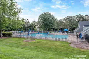 8715 Parkchester Dr, Charlotte, NC 28277 - Photo 5