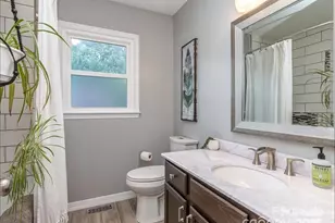 8715 Parkchester Dr, Charlotte, NC 28277 - Photo 11