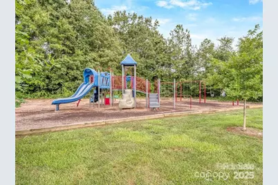 8715 Parkchester Drive, Charlotte, NC 28277 - Photo 3