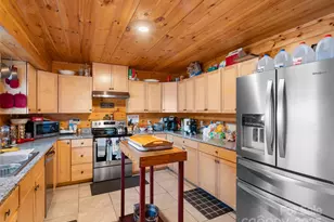 252 Idylwild Ln, Black Mountain, NC 28711 - Photo 7