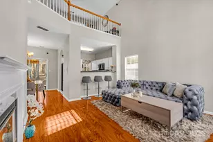 8622 Woodhill Manor Ct, Charlotte, NC 28215 - Photo 3