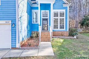 8622 Woodhill Manor Ct, Charlotte, NC 28215 - Photo 3