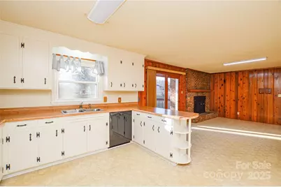 1220 Regehr Avenue, Charlotte, NC 28214 - Photo 13