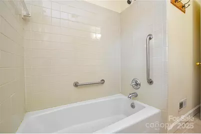 1220 Regehr Avenue, Charlotte, NC 28214 - Photo 17