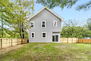 1008 Wilmouth St, Shelby, NC 28152 - Photo 3