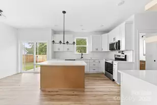 1008 Wilmouth St, Shelby, NC 28152 - Photo 9