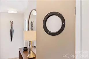 5801 Sharon Rd, Charlotte, NC 28210 - Photo 23