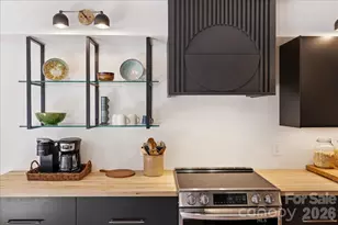 5801 Sharon Rd, Charlotte, NC 28210 - Photo 7