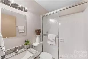 5801 Sharon Rd, Charlotte, NC 28210 - Photo 39