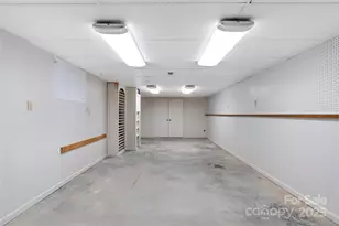 177 Country Rd, Brevard, NC 28712 - Photo 29