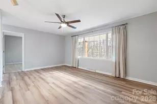 177 Country Rd, Brevard, NC 28712 - Photo 17