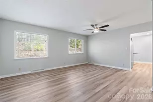 177 Country Rd, Brevard, NC 28712 - Photo 25