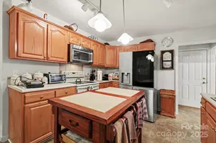 185 Fairfield Ln, Salisbury, NC 28146 - Photo 11