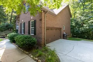 207 Streamside Pl, Mooresville, NC 28115 - Photo 3