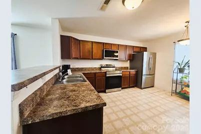 10703 Derryrush Drive, Charlotte, NC 28213 - Photo 17