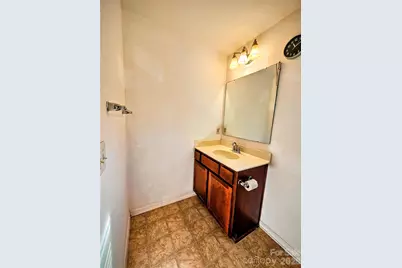 10703 Derryrush Drive, Charlotte, NC 28213 - Photo 29