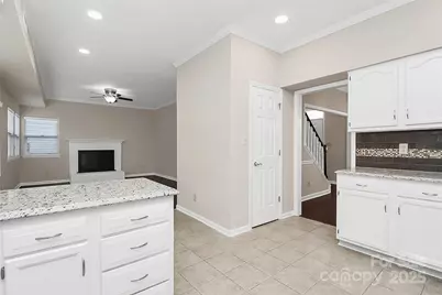 12313 Landing Green Drive, Charlotte, NC 28277 - Photo 9