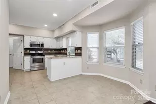 12313 Landing Green Dr, Charlotte, NC 28277 - Photo 13