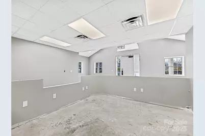 800 Beverly Hanks Center, Hendersonville, NC 28792 - Photo 7
