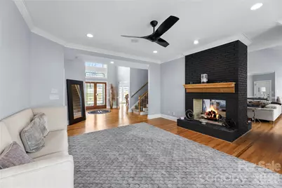 16300 Autumn Creek Court, Charlotte, NC 28278 - Photo 5