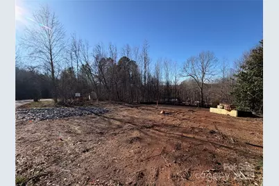 1074 Mountain Crest Drive, Kings Mountain, NC 28086 - Photo 3