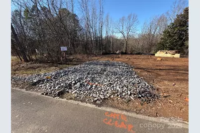 1074 Mountain Crest Drive, Kings Mountain, NC 28086 - Photo 1